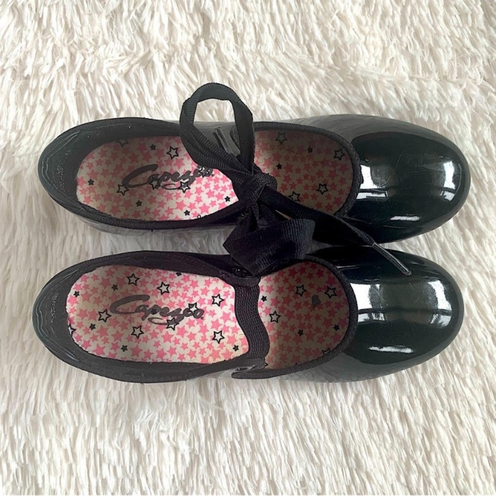Capezio Black Tap Shoes Size 1.5